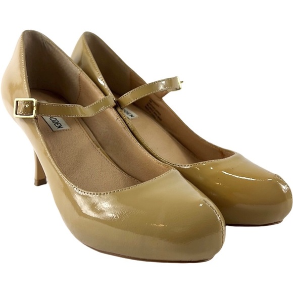 Steve Madden Shoes - ⬇️CLEARANCE⬇️ Steve Madden Patent Leather Beige heel Size 9M